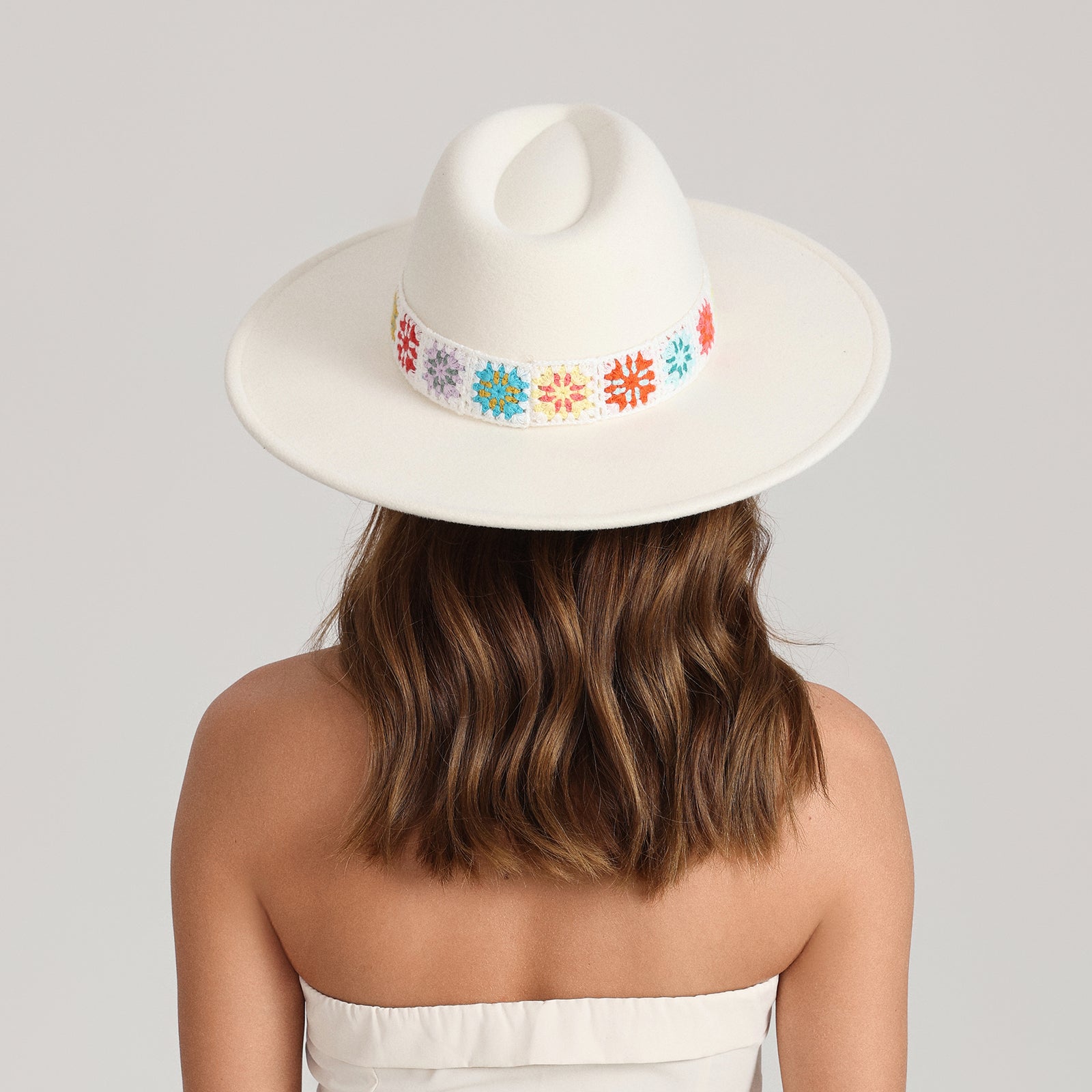 Wholesale Women’s Polyester Fedora Hat with Wide Brim and UPF 50+ Sun Protection