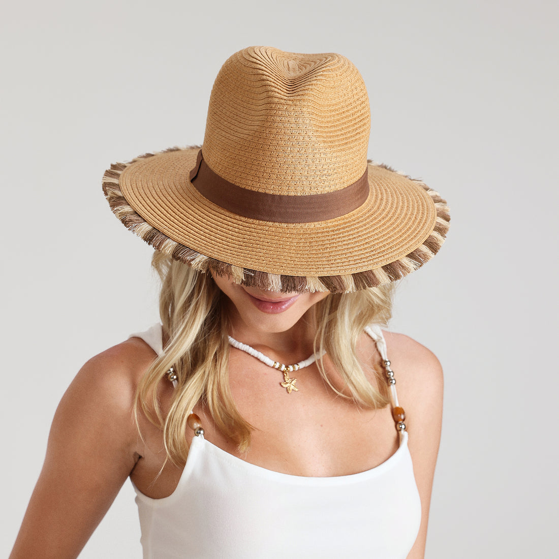  Straw Fedor hats for