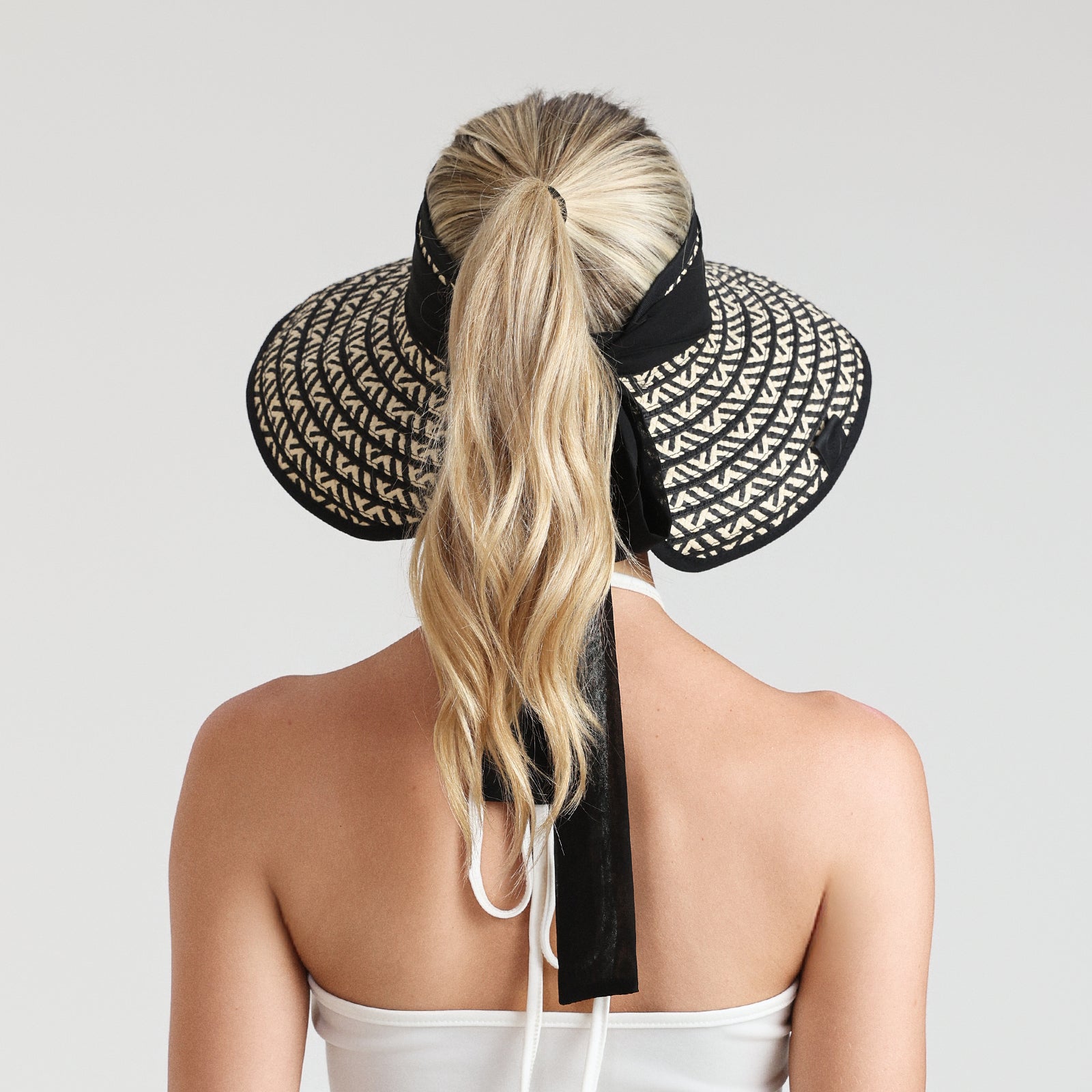 Women’s Paper Straw Sun Hat with Wide Brim and UPF 50+ Sun Protection