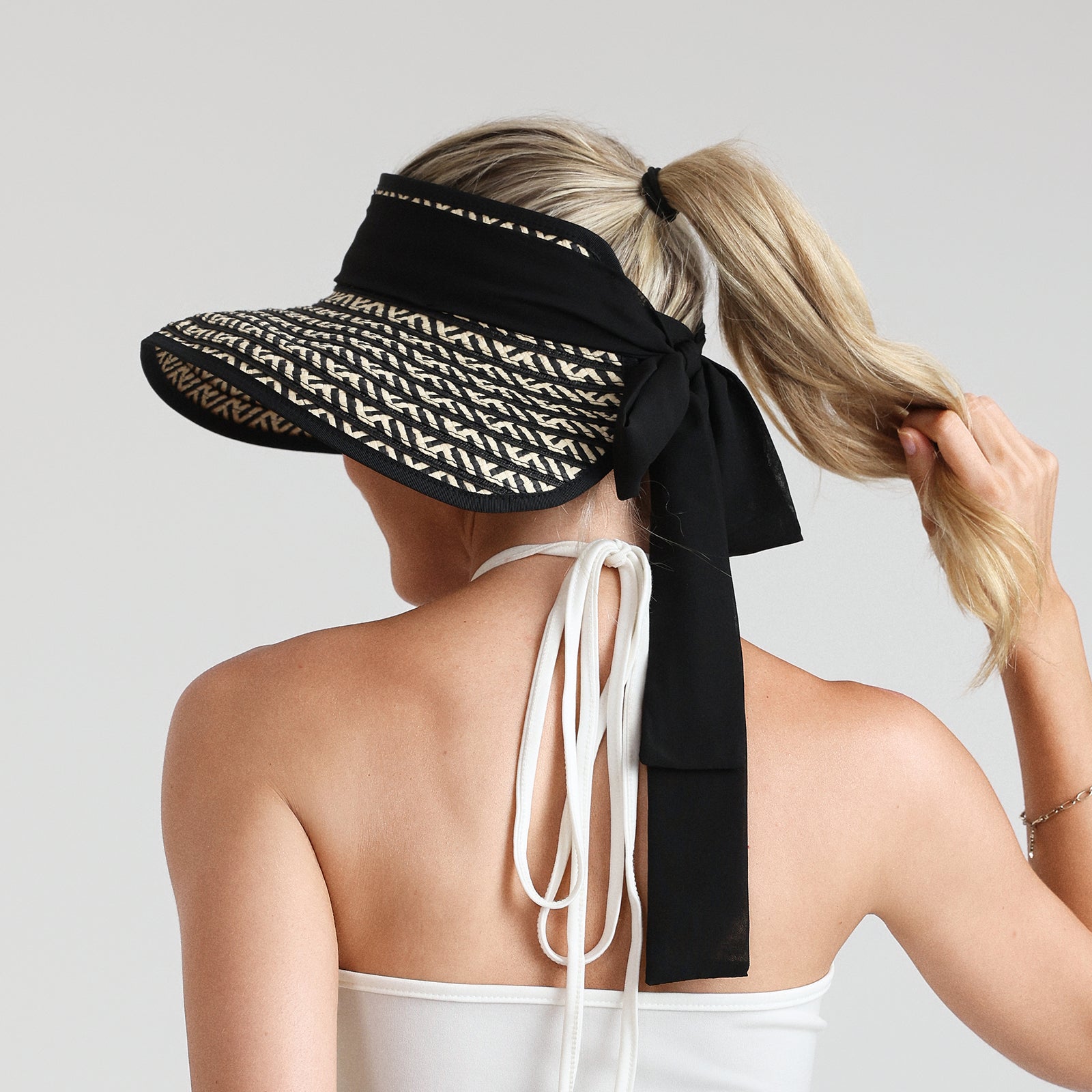 Women’s Paper Straw Sun Hat with Wide Brim and UPF 50+ Sun Protection